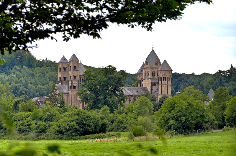 Titelbild zur Veranstaltung Jugendvigil Maria Laach