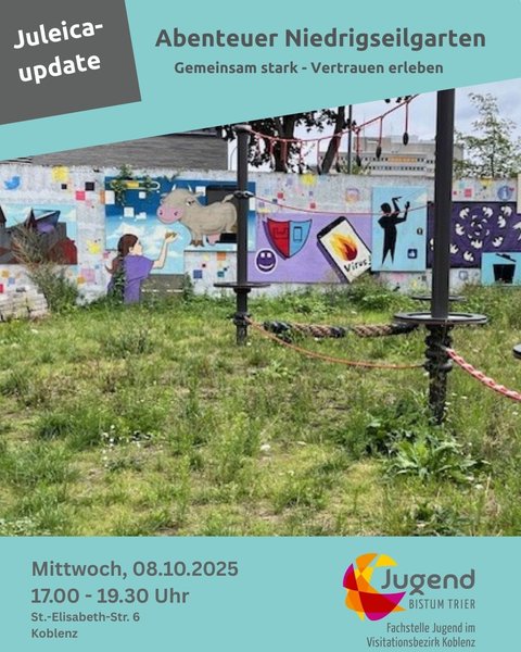 ein Niedrigseilgarten, Wiese, im Hintergrund an der Mauer Graffitti